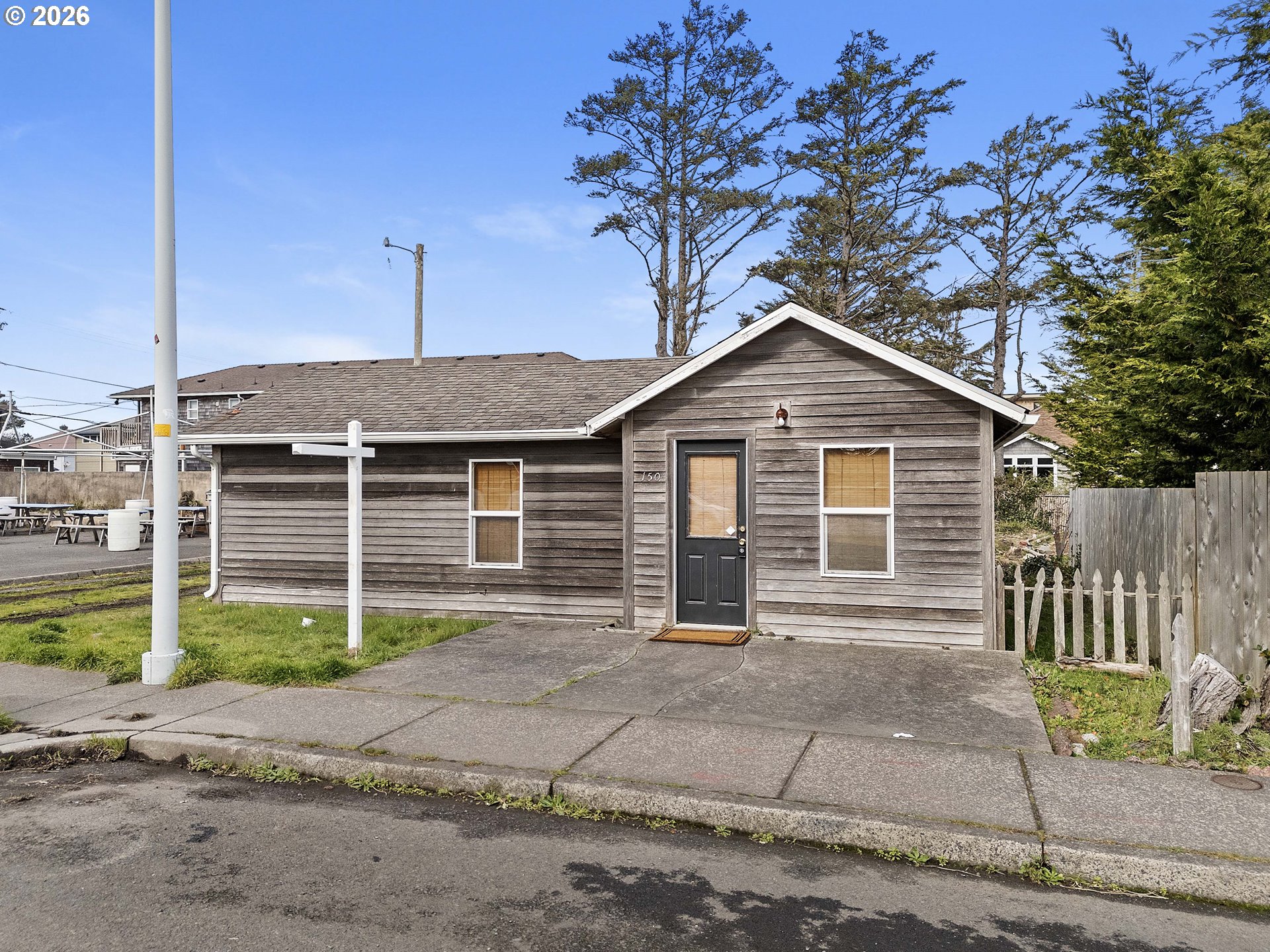 150 AVENUE U, Seaside, OR, 97138