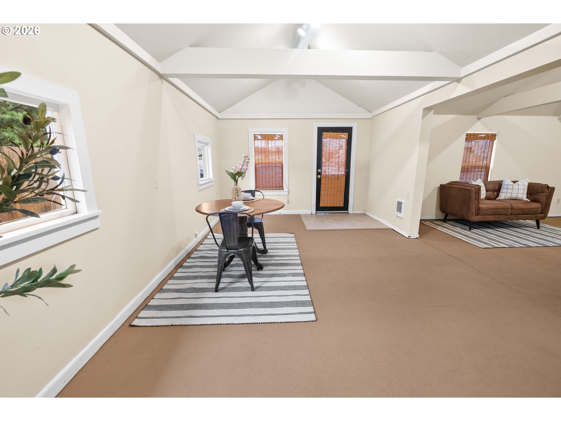 150 AVENUE U, Seaside, OR, 97138