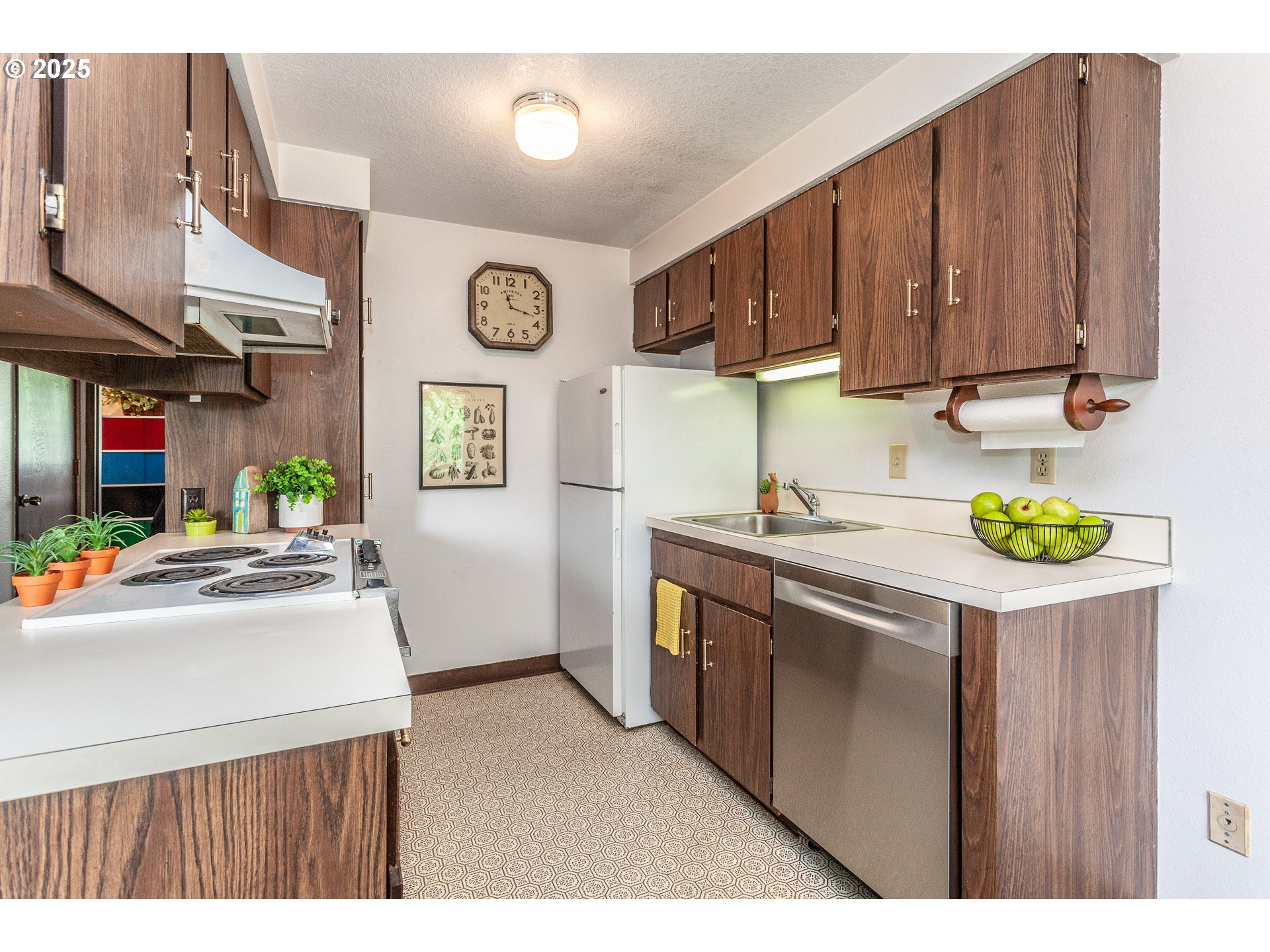 Photo #2: 788059549 Listing 