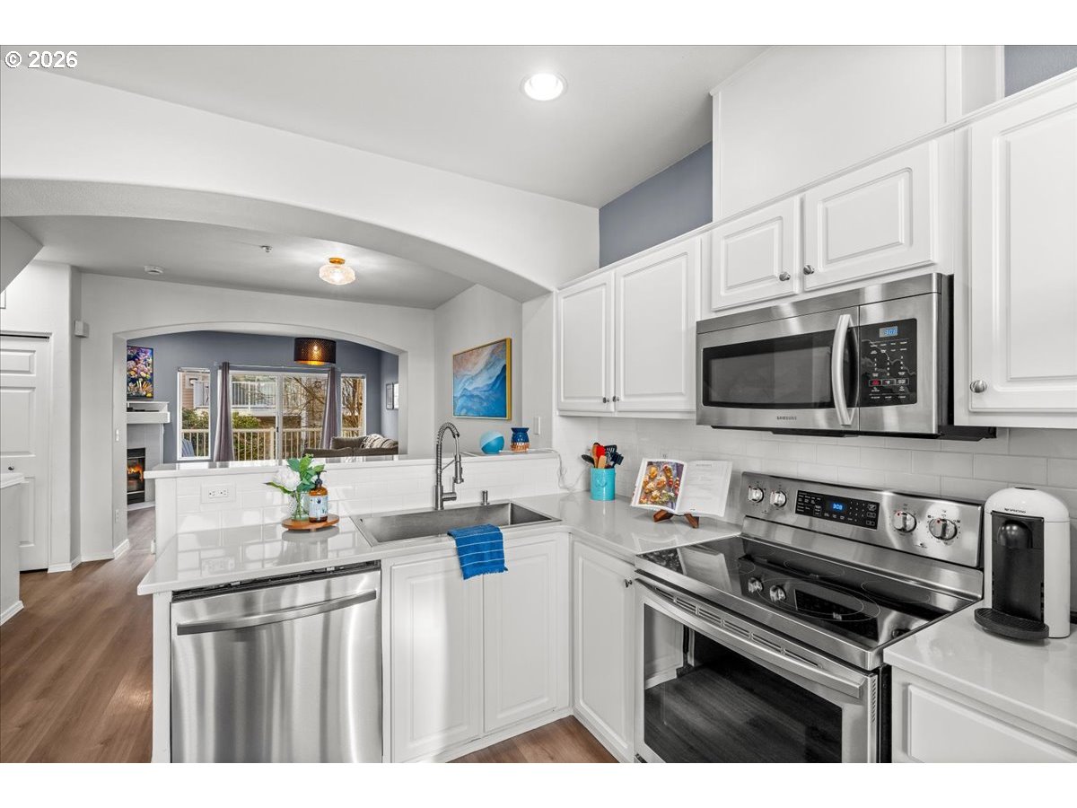 Photo #16: 790533790 Listing: Photo #16