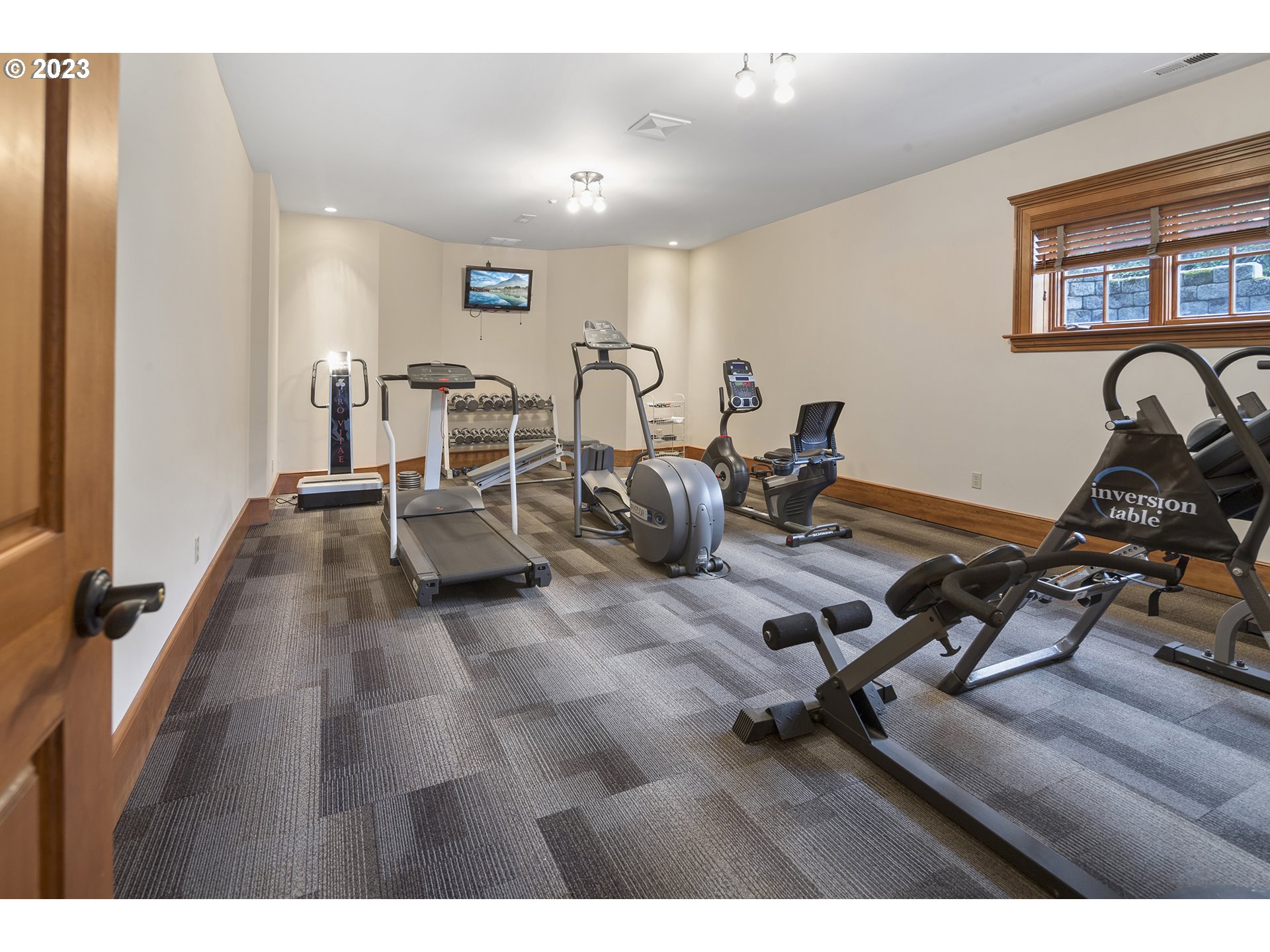 5905 BUENA VISTA DR, Vancouver, 5 Bedrooms Bedrooms, ,6.2 BathroomsBathrooms,Residential,For Sale,BUENA VISTA,0,790653289