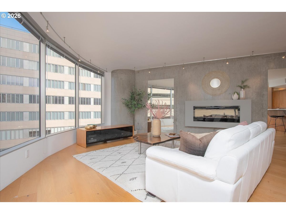 Photo #5: 791292764 Listing: Photo #5