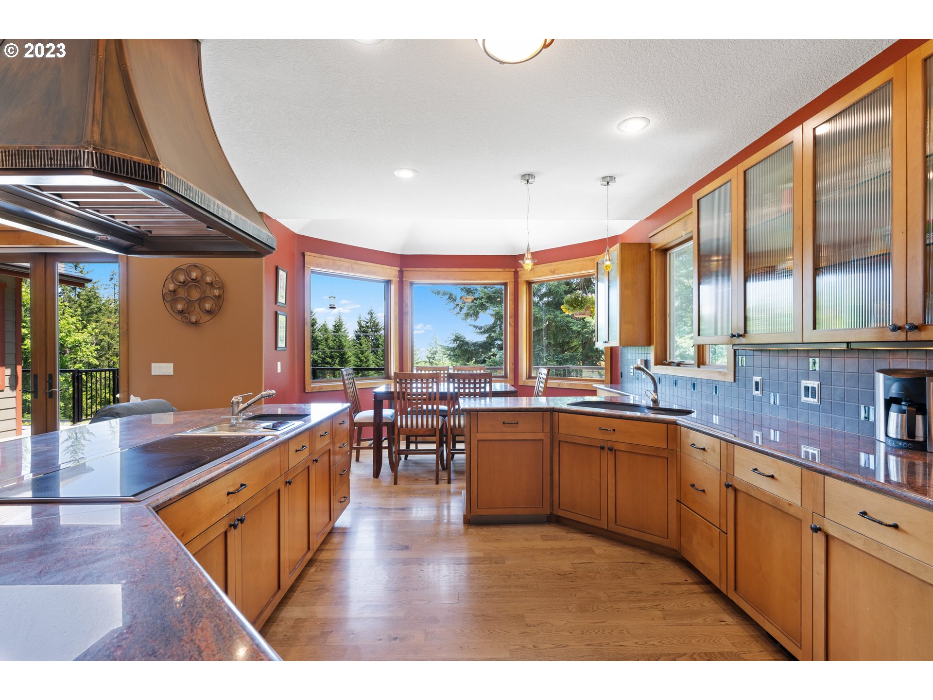 10534 SE VRADENBURG RD, Happy Valley, OR, 97086