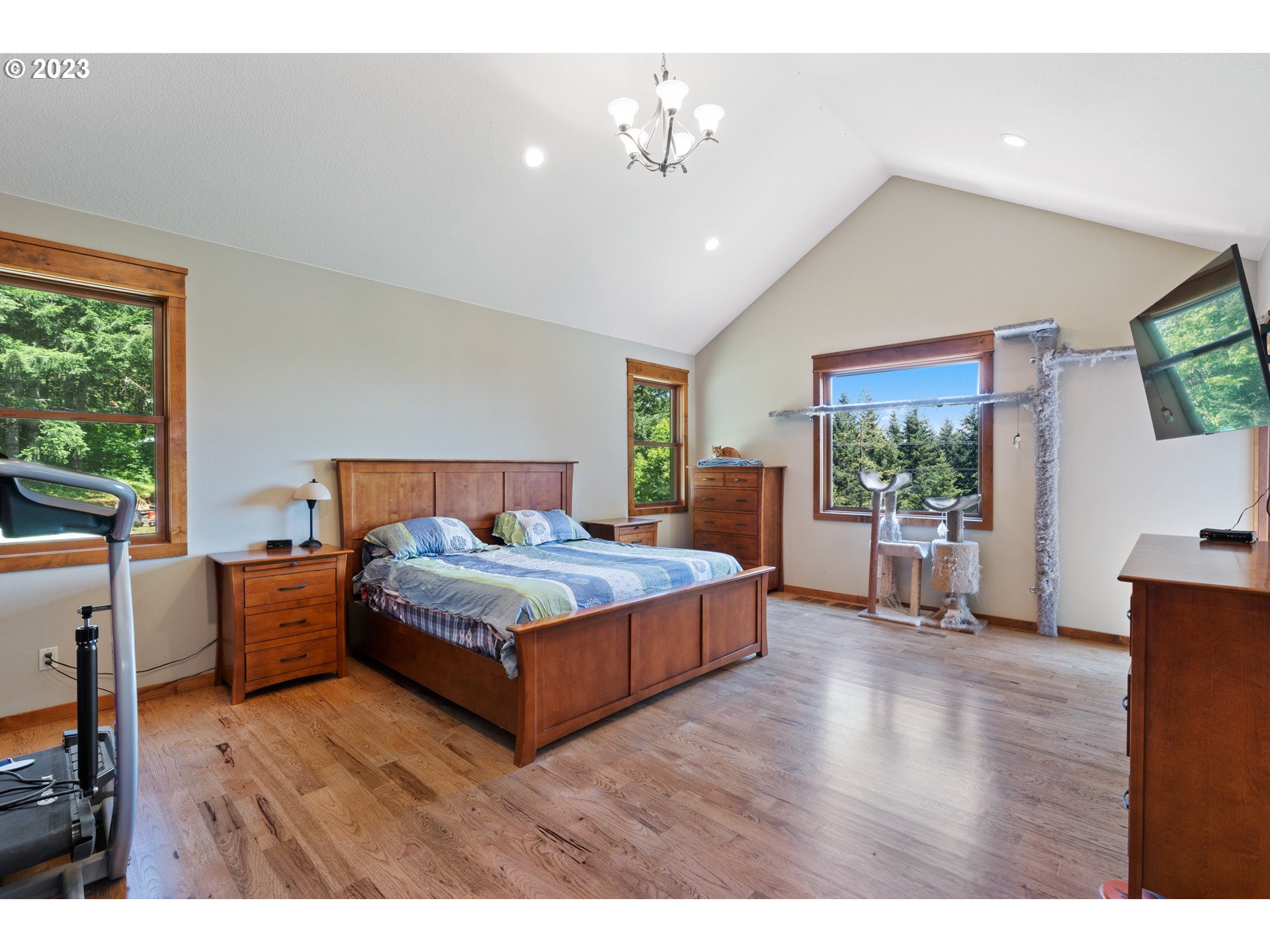 10534 SE VRADENBURG RD, Happy Valley, OR, 97086