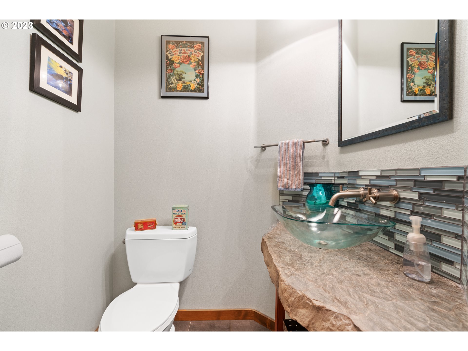 10534 SE VRADENBURG RD, Happy Valley, OR, 97086