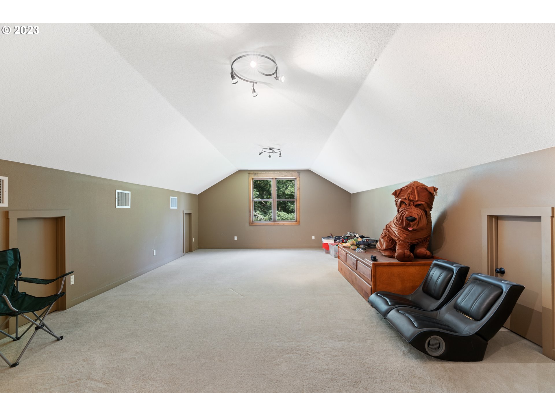 10534 SE VRADENBURG RD, Happy Valley, OR, 97086