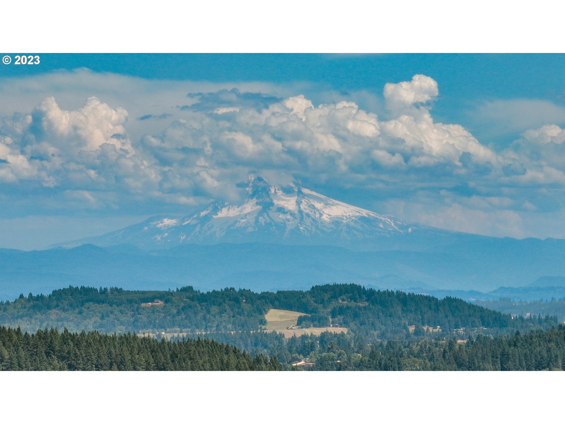 10534 SE VRADENBURG RD, Happy Valley, OR, 97086