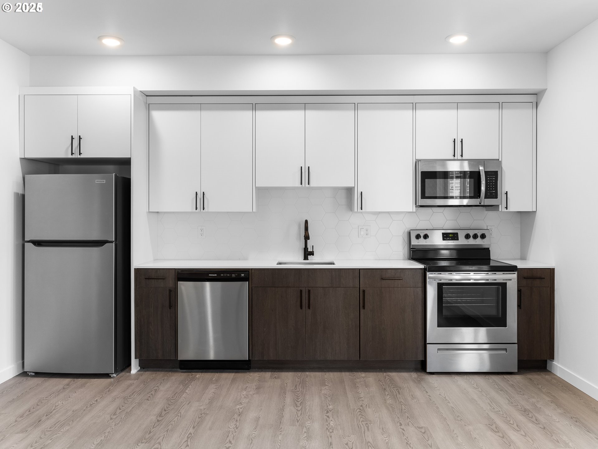 2425 NE Alberta ST, Portland, OR, 97211