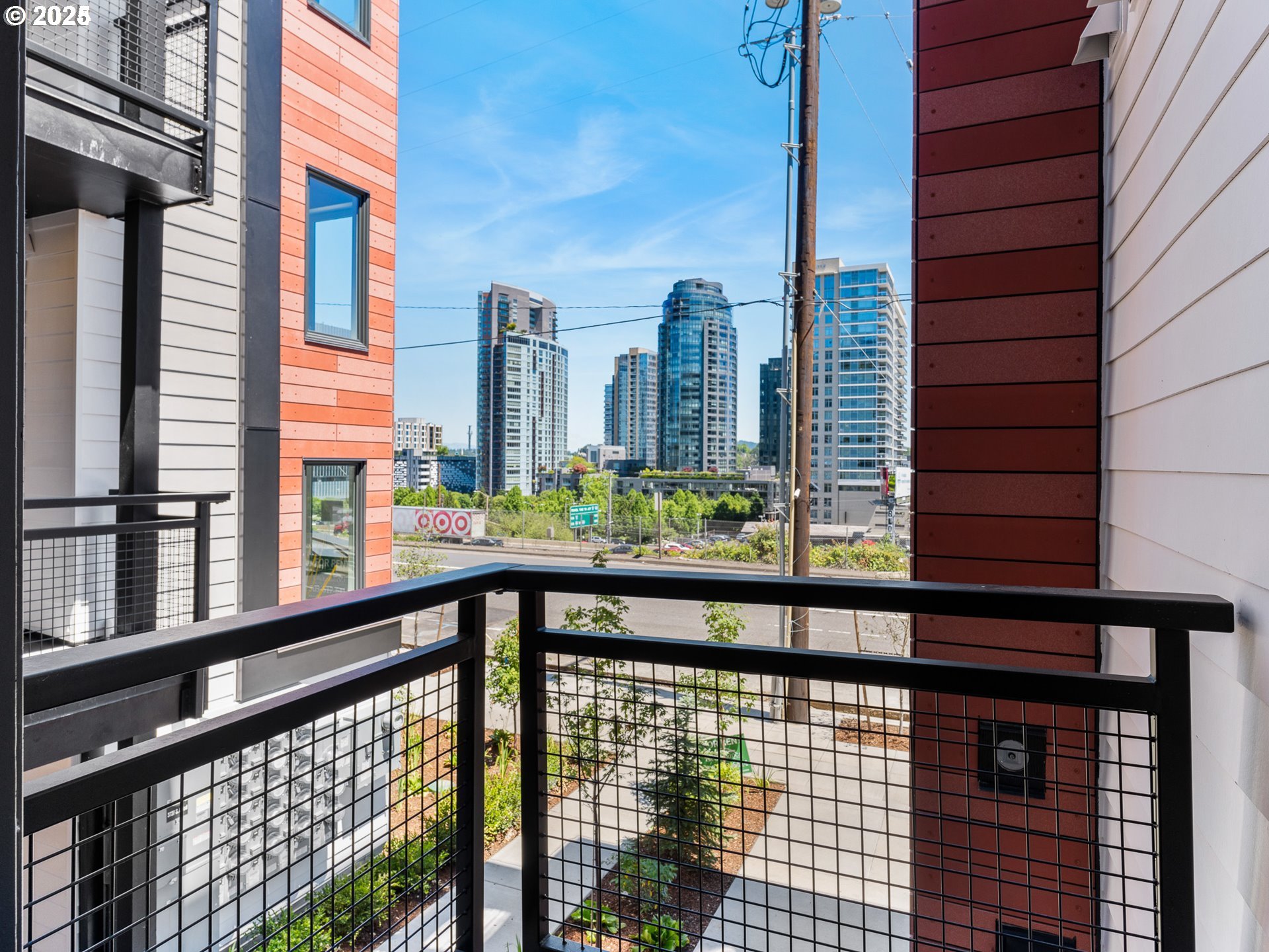 2425 NE Alberta ST, Portland, OR, 97211