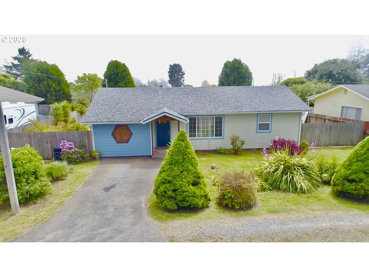 321 MAPLE ST