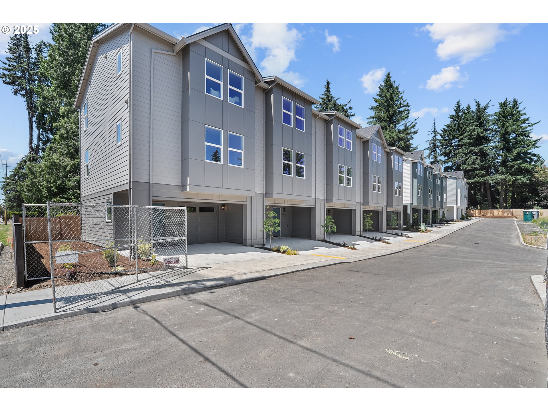 Photo #2: 794376185 Listing 