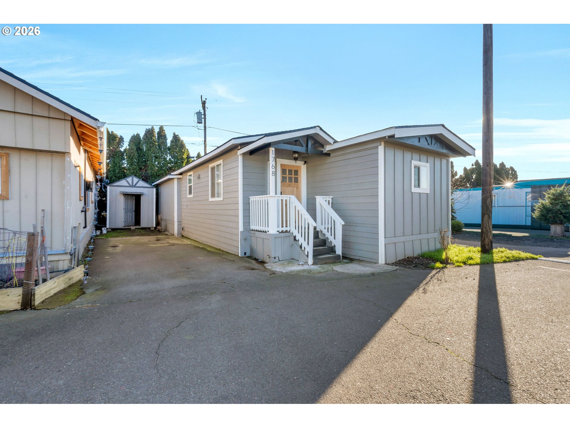 1768 38TH PL, Salem, OR, 97305