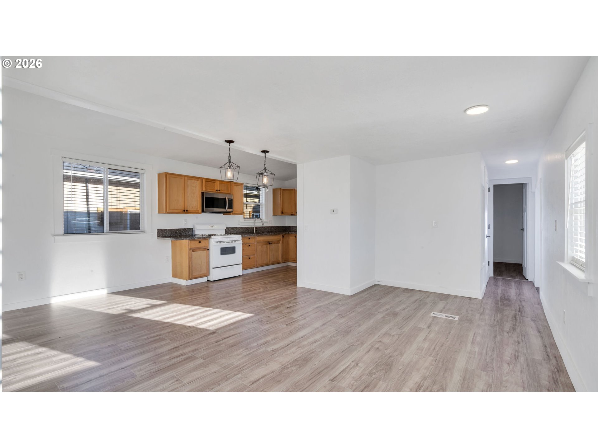 1768 38TH PL, Salem, OR, 97305