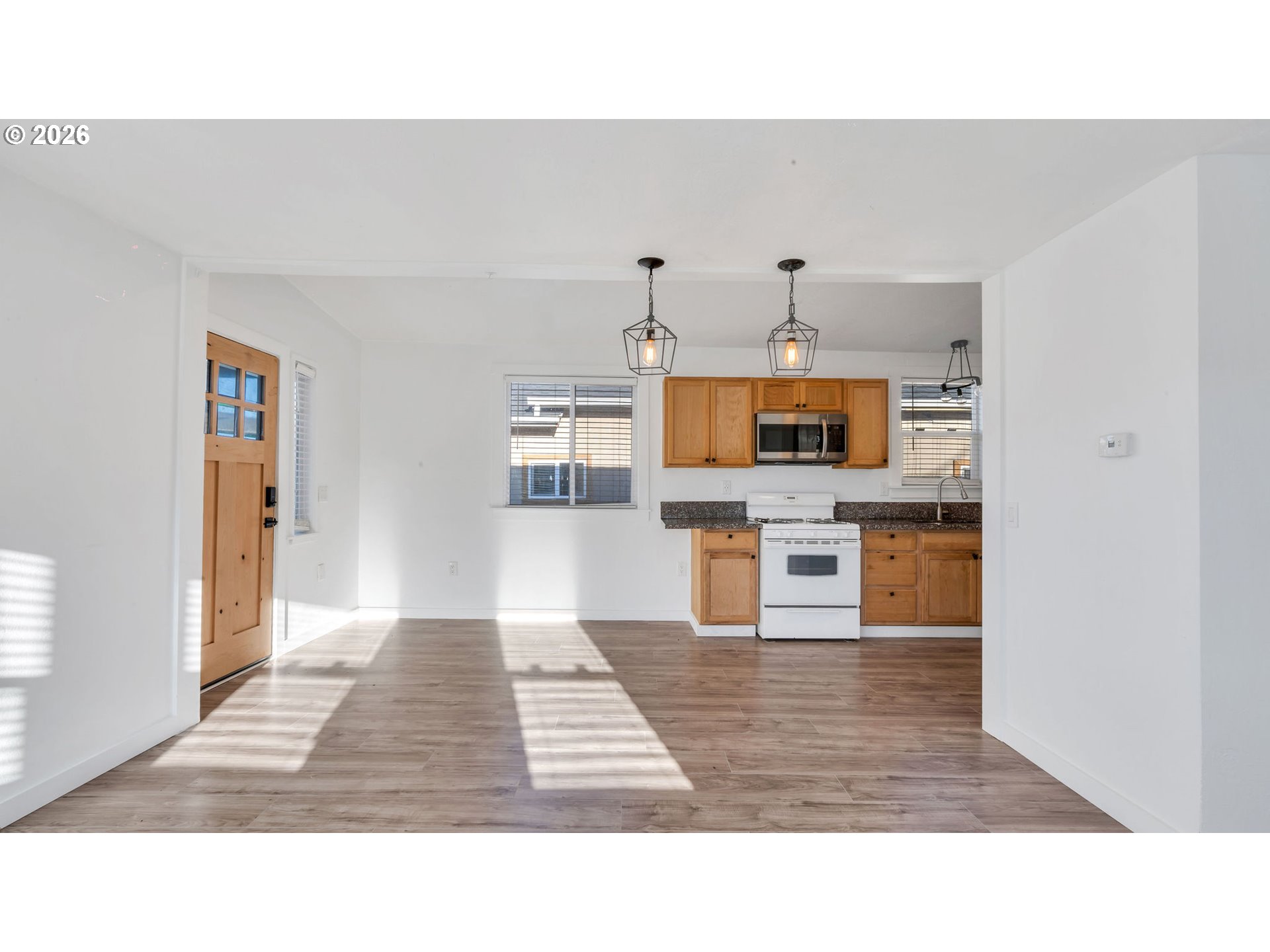 1768 38TH PL, Salem, OR, 97305