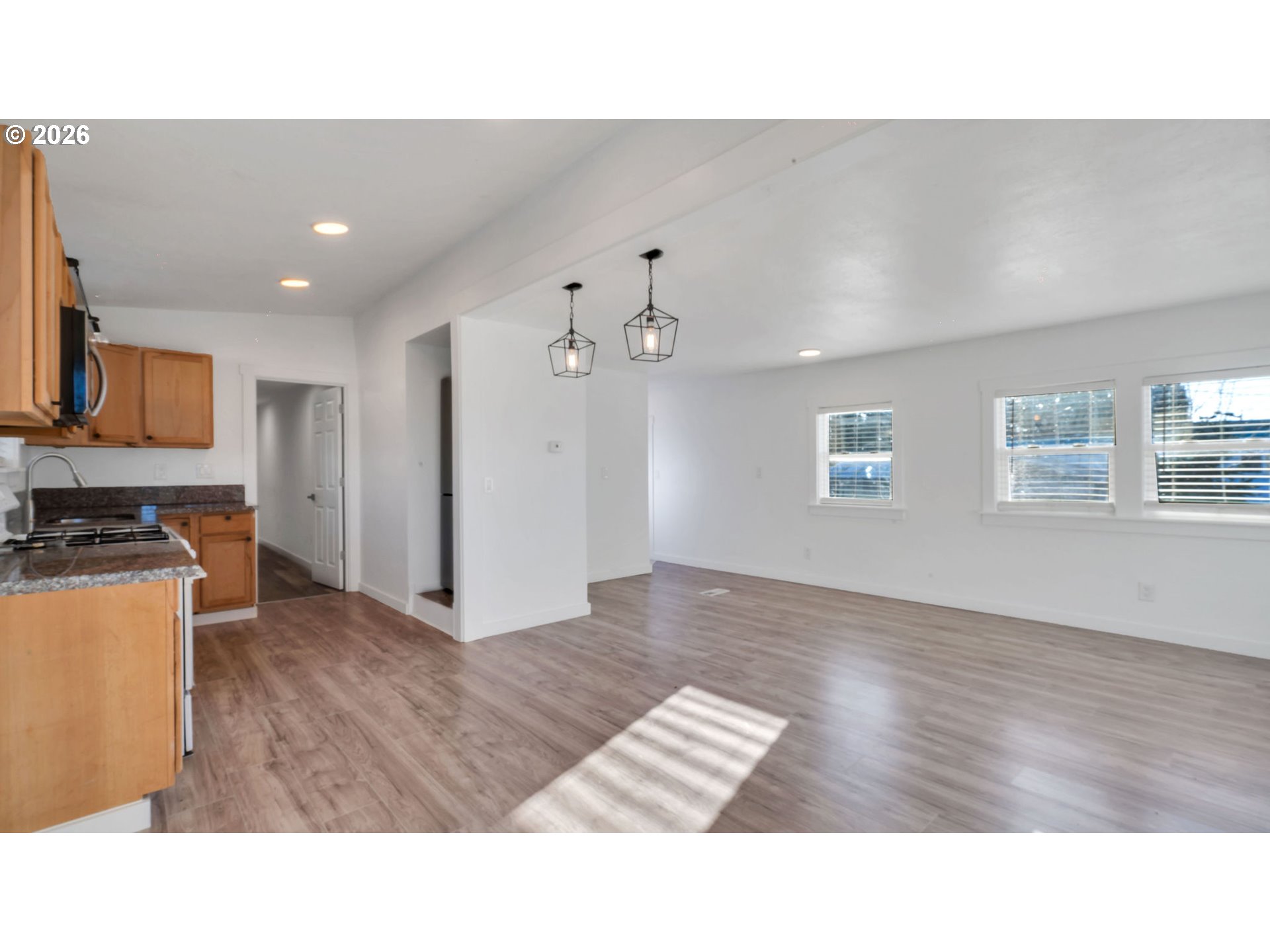 1768 38TH PL, Salem, OR, 97305