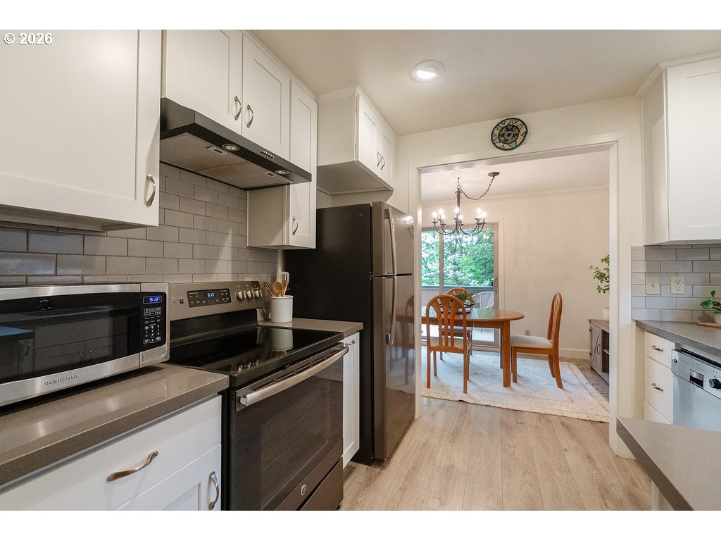 Photo #2: 795152765 Listing: Photo #2