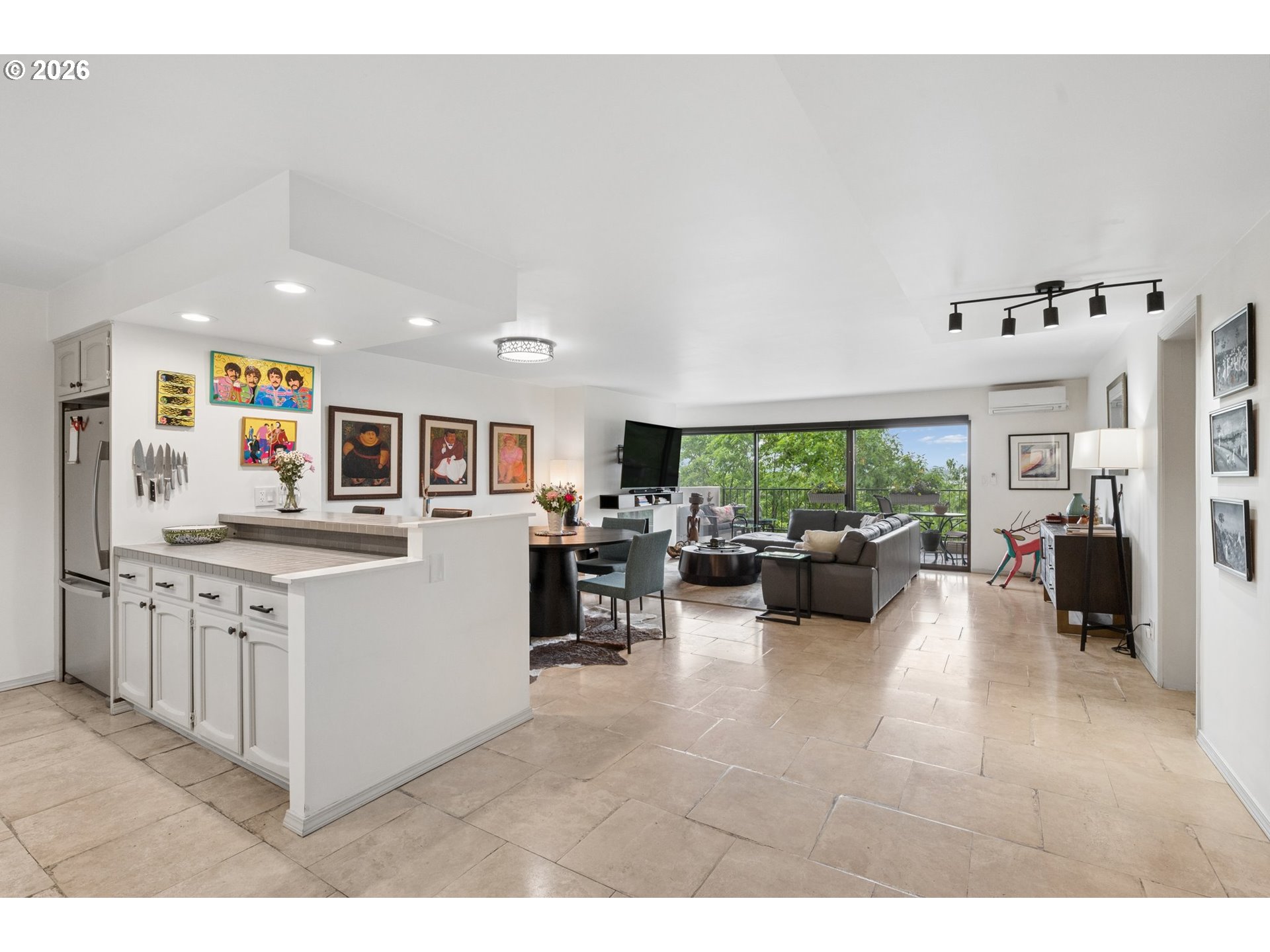 Photo #2: 795825771 Listing: Photo #2