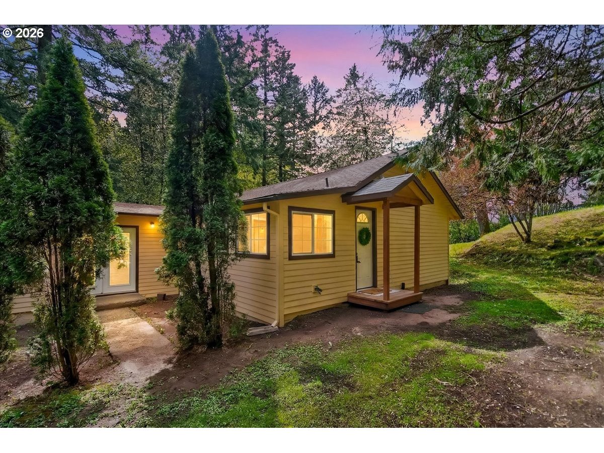 192 HONEYSUCKLE LN, The Dalles, OR, 97058