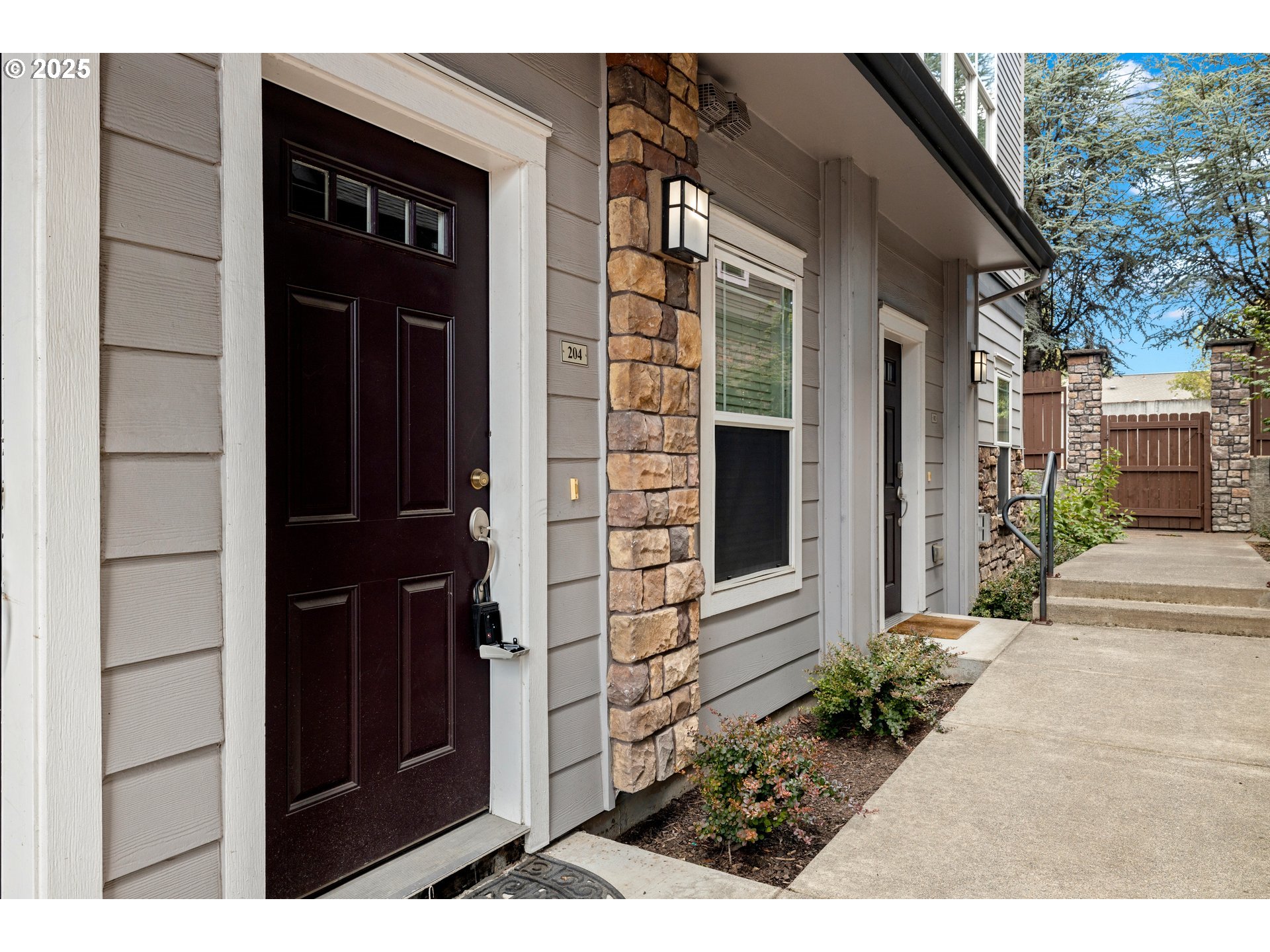 10882 NE RED WING WAY UNIT 204, Beaverton, OR, 97006