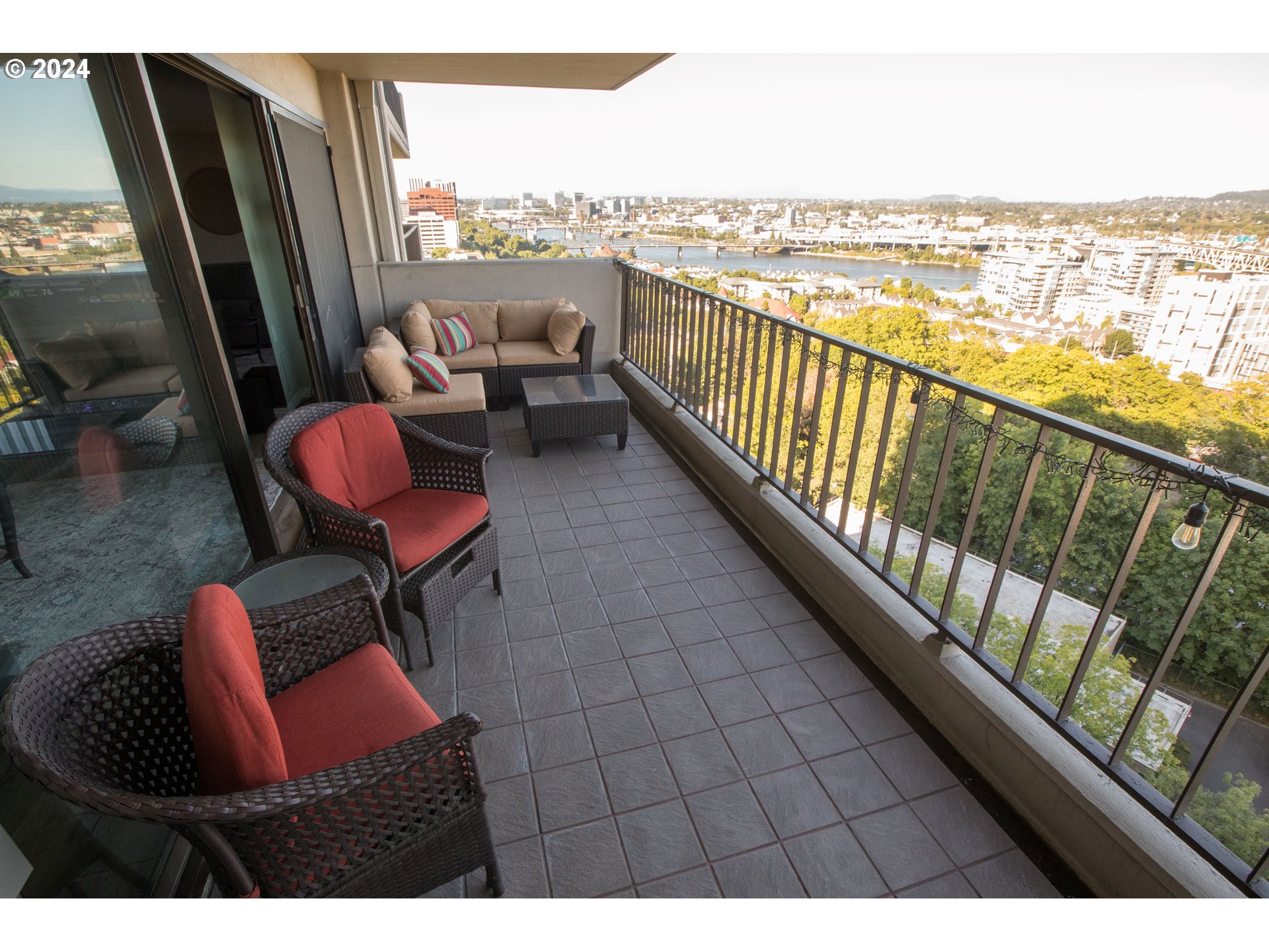 Photo #3: 797318545 Listing 