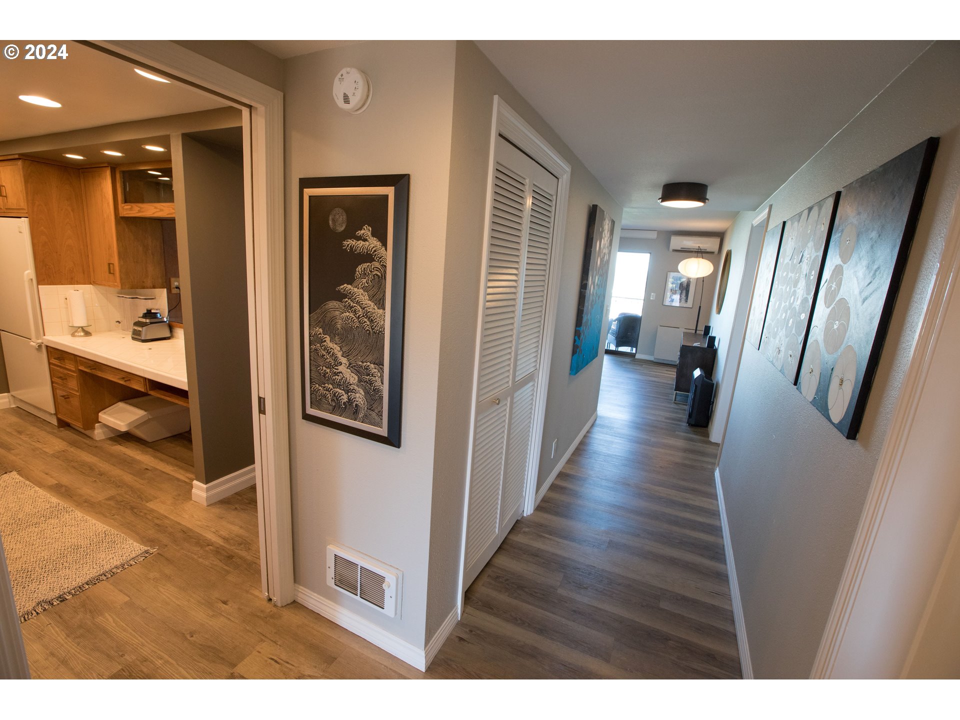 Photo #6: 797318545 Listing 
