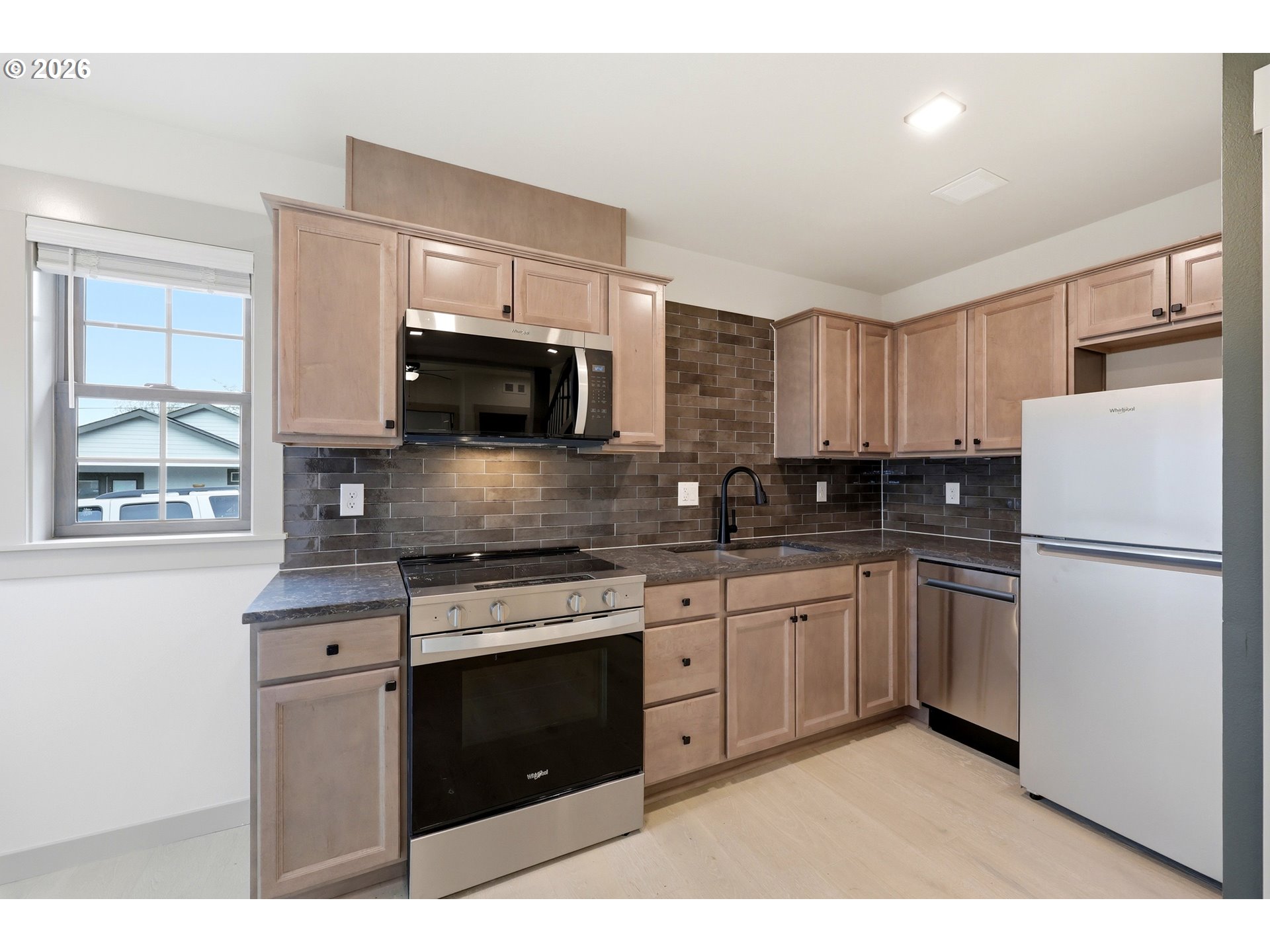 Photo #4: 797431745 Listing: Photo #4