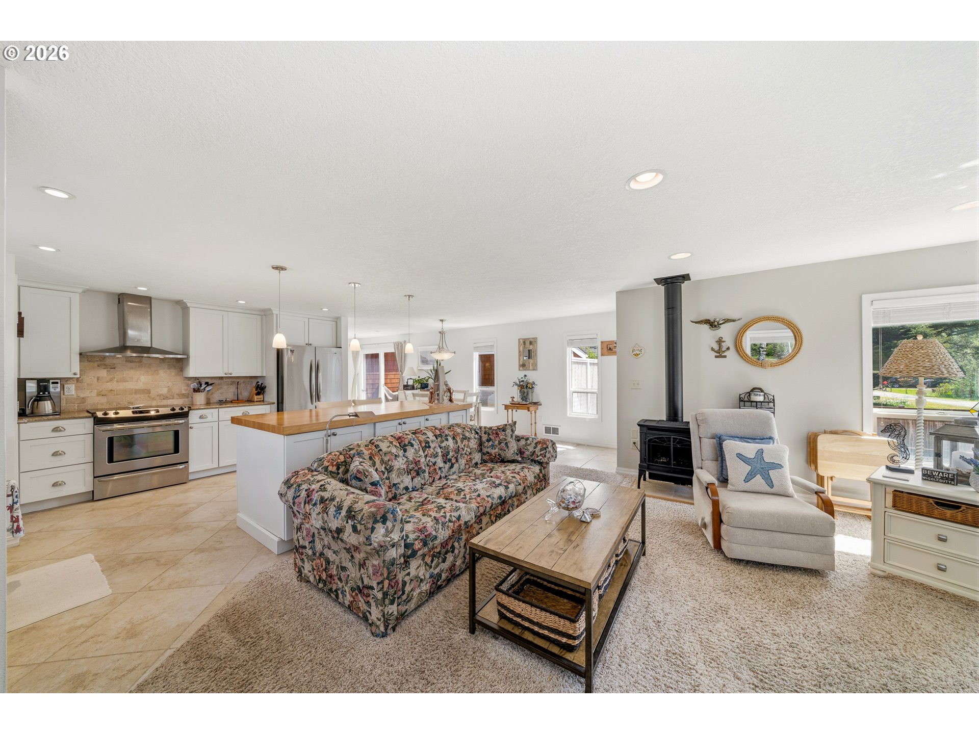 610 S ANCHOR ST, Rockaway Beach, OR, 97136