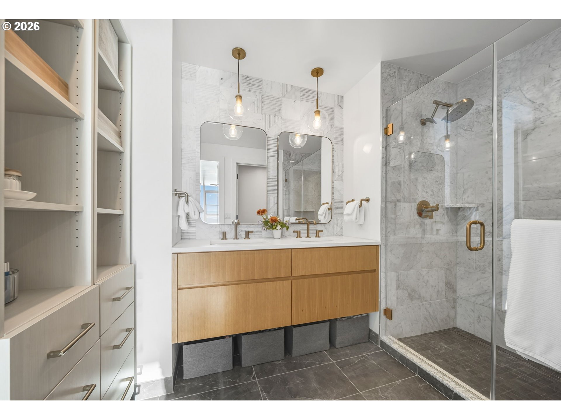 590 WATERFRONT WAY, Vancouver, 2 Bedrooms Bedrooms, ,2 BathroomsBathrooms,Residential,For Sale,WATERFRONT,0,799927952